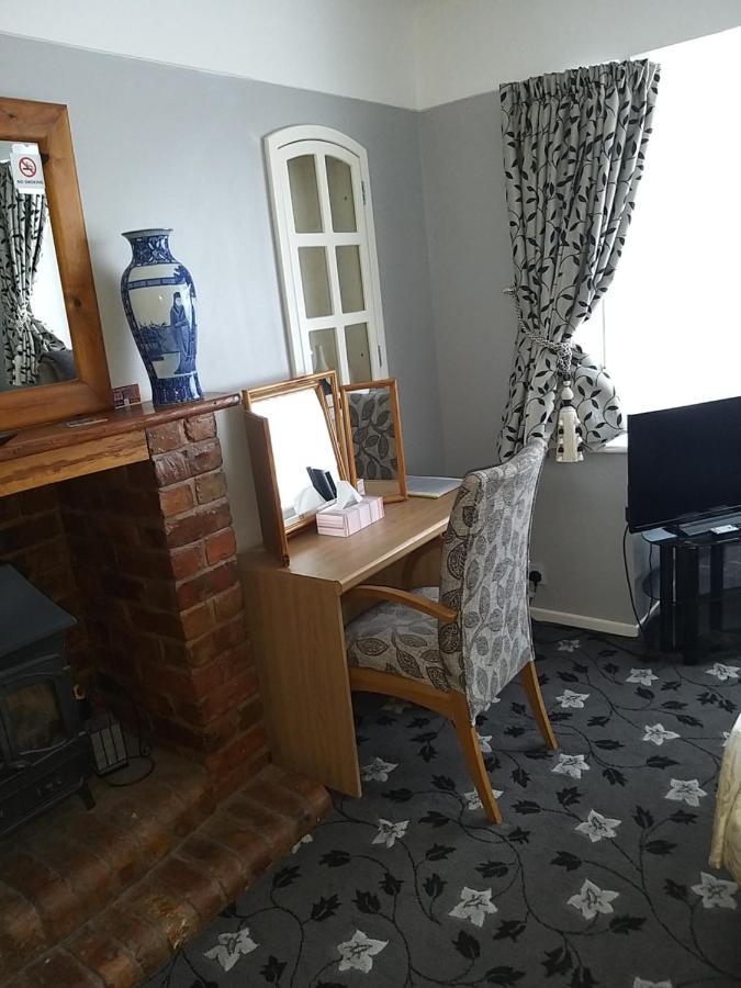 Wyngate Guest House Great Meols Eksteriør billede